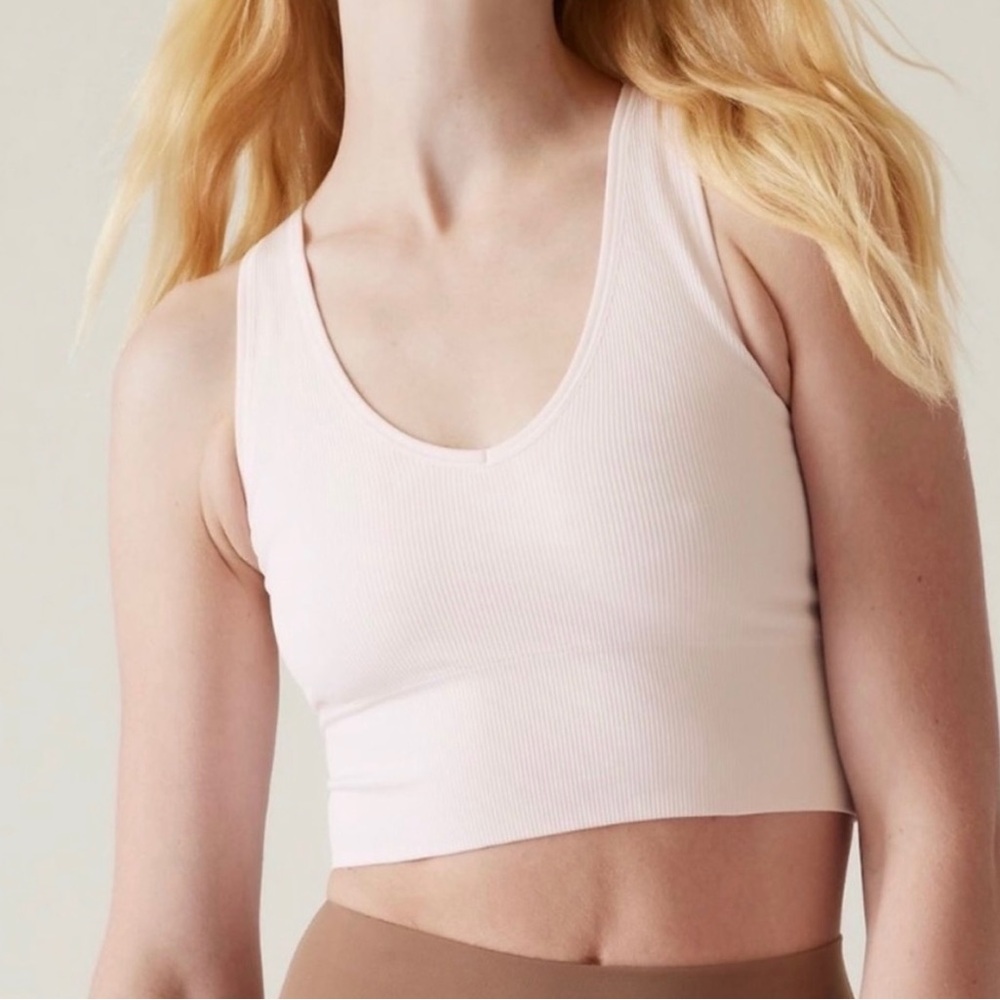 Light pink Athleta Aurora seamless cropped ribbed workout tank size S